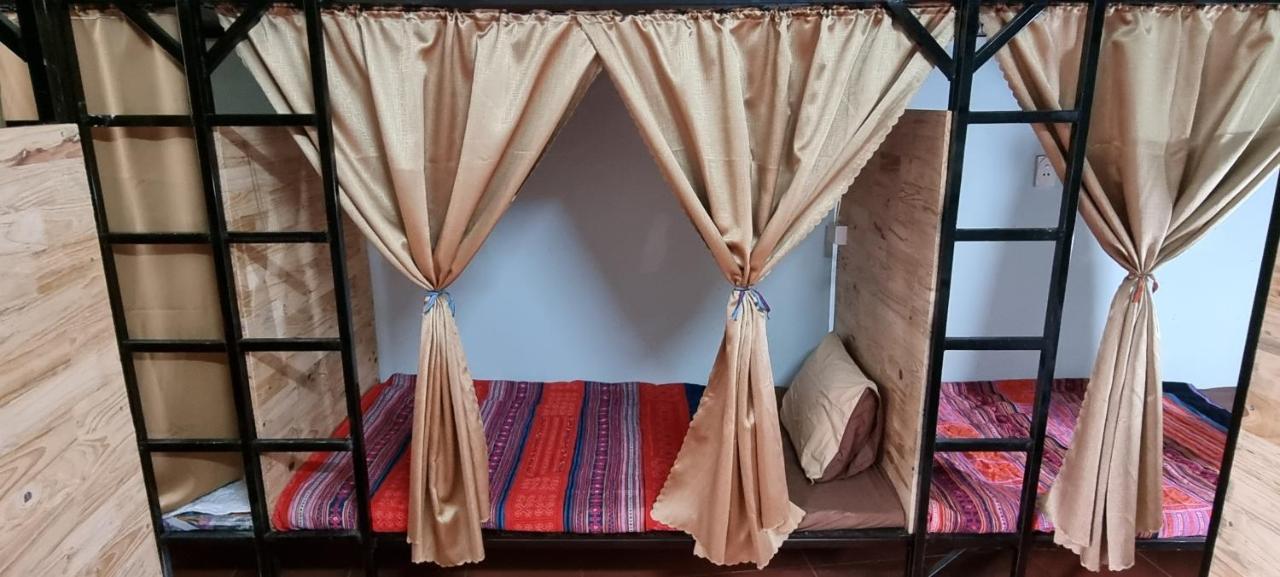 Rainbow House Ha Giang Vandrarhem Exteriör bild